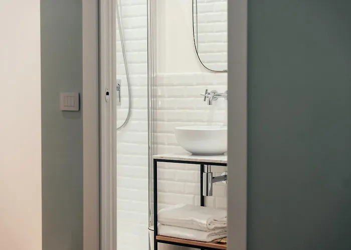 Pepe's Place - Manzoni 4*