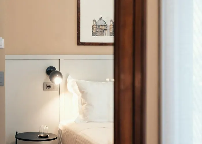Pepe's Place - Manzoni 4*