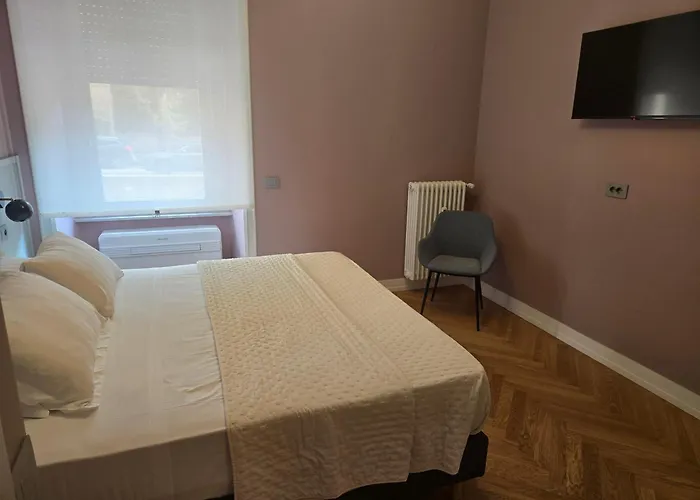 Konukevi Pepe's Place - Manzoni Roma